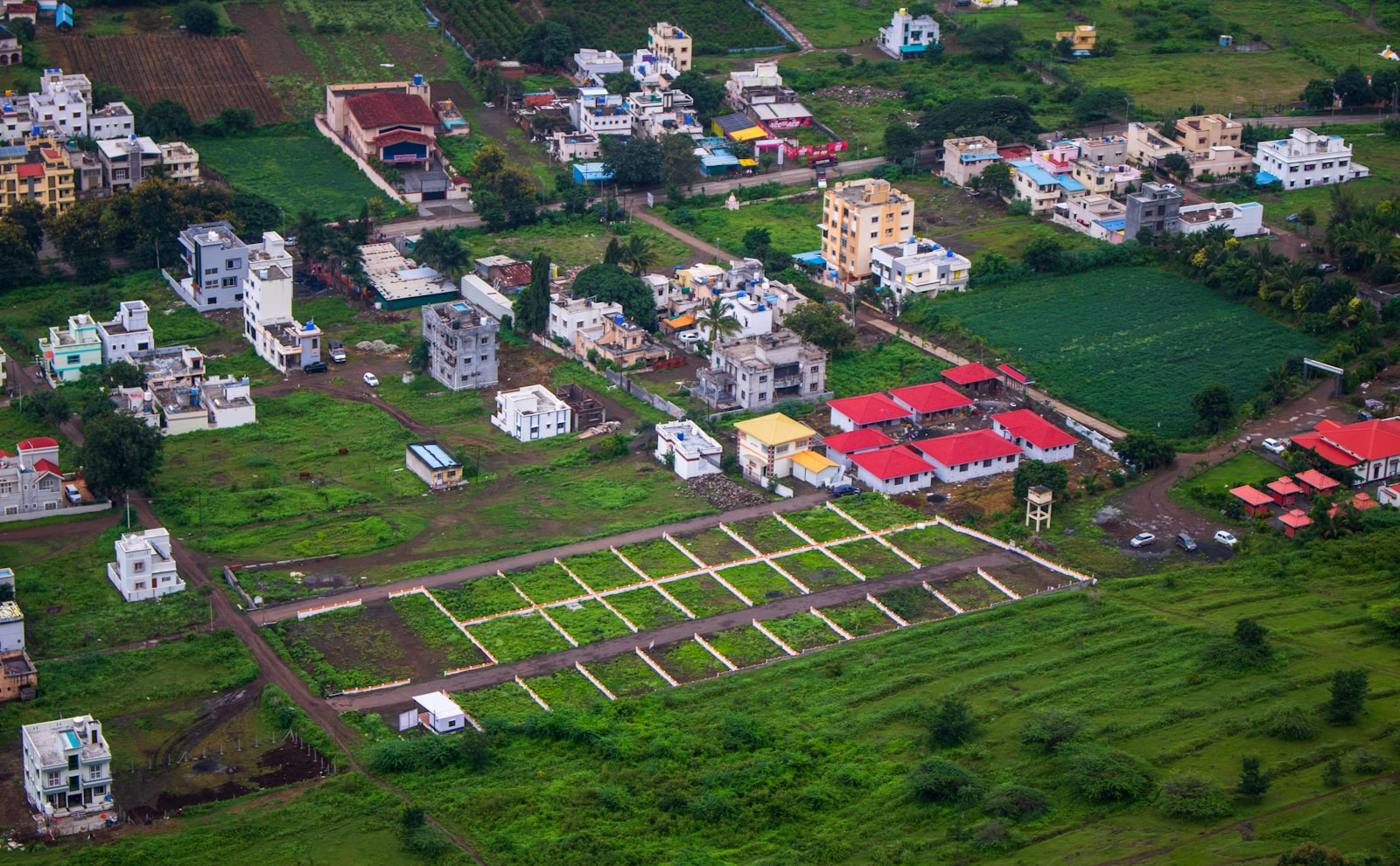 Vista aérea de un loteo residencial ya trazado